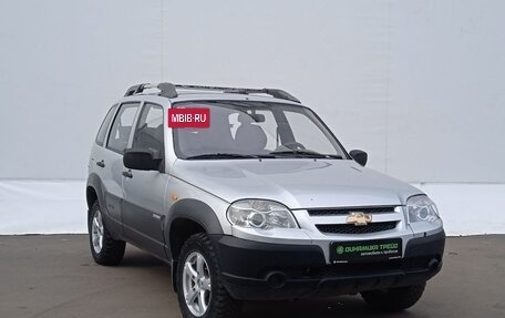 Chevrolet Niva I рестайлинг, 2010 год, 335 000 рублей, 3 фотография