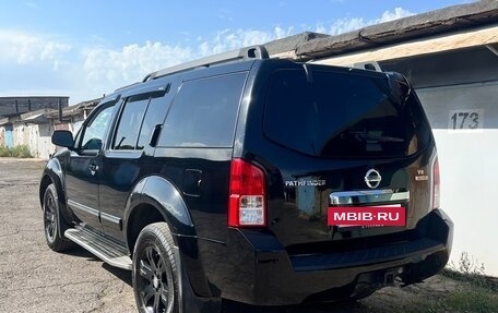 Nissan Pathfinder, 2012 год, 1 760 000 рублей, 3 фотография