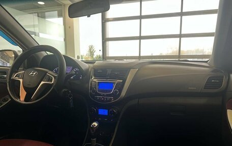 Hyundai Solaris II рестайлинг, 2011 год, 835 000 рублей, 8 фотография