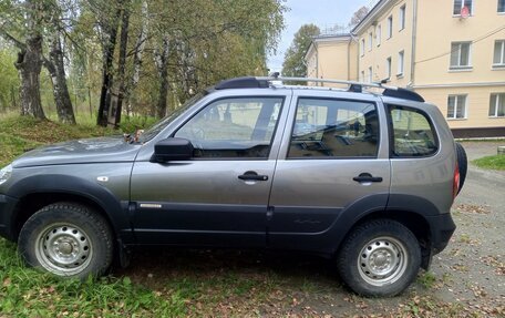 Chevrolet Niva I рестайлинг, 2016 год, 650 000 рублей, 9 фотография