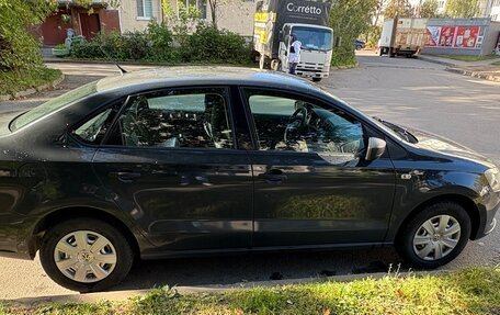 Volkswagen Polo VI (EU Market), 2015 год, 800 000 рублей, 4 фотография