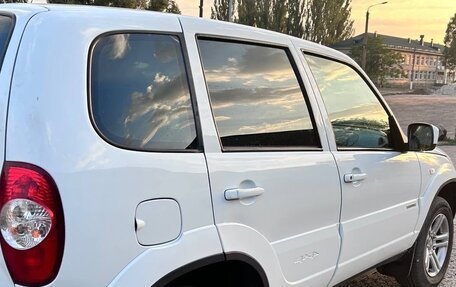 Chevrolet Niva I рестайлинг, 2016 год, 750 000 рублей, 2 фотография