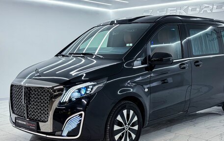 Mercedes-Benz Vito, 2024 год, 9 200 000 рублей, 2 фотография