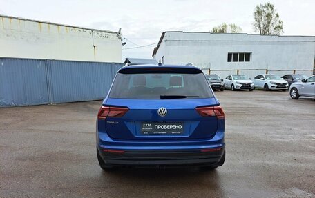 Volkswagen Tiguan II, 2018 год, 2 200 000 рублей, 7 фотография