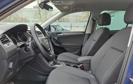 Volkswagen Tiguan II, 2018 год, 2 200 000 рублей, 20 фотография