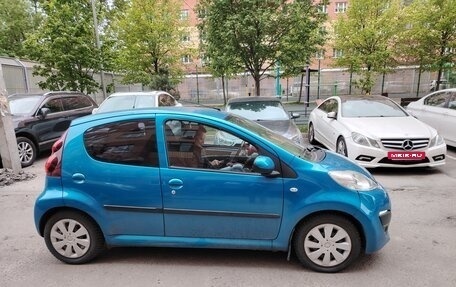 Peugeot 107 I рестайлинг, 2014 год, 580 000 рублей, 4 фотография