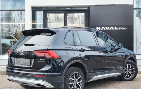 Volkswagen Tiguan II, 2020 год, 2 690 000 рублей, 4 фотография