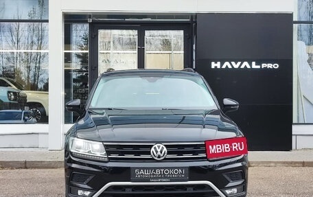 Volkswagen Tiguan II, 2020 год, 2 690 000 рублей, 2 фотография
