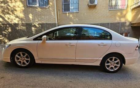 Honda Civic VIII, 2010 год, 590 000 рублей, 2 фотография