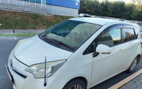 Toyota Ractis II, 2012 год, 700 000 рублей, 1 фотография