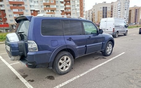 Mitsubishi Pajero IV, 2006 год, 900 000 рублей, 3 фотография