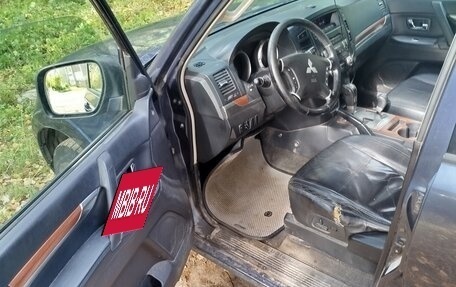 Mitsubishi Pajero IV, 2006 год, 900 000 рублей, 9 фотография