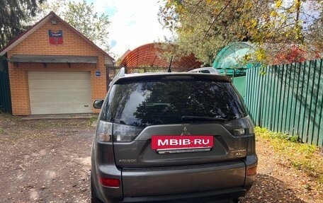 Mitsubishi Outlander III рестайлинг 3, 2009 год, 920 000 рублей, 3 фотография