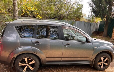 Mitsubishi Outlander III рестайлинг 3, 2009 год, 920 000 рублей, 5 фотография