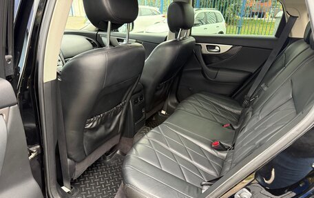 Infiniti QX70, 2014 год, 2 750 000 рублей, 4 фотография