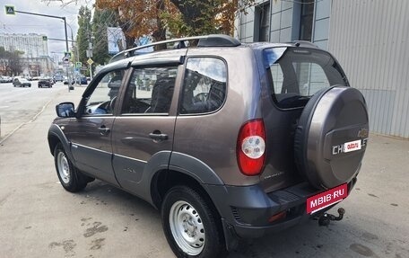Chevrolet Niva I рестайлинг, 2014 год, 900 000 рублей, 3 фотография