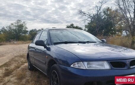 Mitsubishi Carisma I, 1998 год, 200 000 рублей, 2 фотография