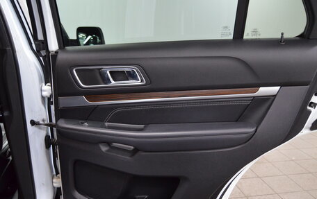 Ford Explorer VI, 2018 год, 2 490 000 рублей, 12 фотография