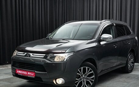 Mitsubishi Outlander III рестайлинг 3, 2013 год, 1 549 000 рублей, 1 фотография