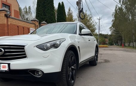 Infiniti FX II, 2011 год, 1 700 000 рублей, 3 фотография