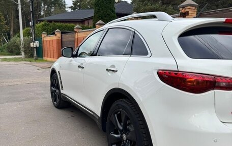 Infiniti FX II, 2011 год, 1 700 000 рублей, 6 фотография