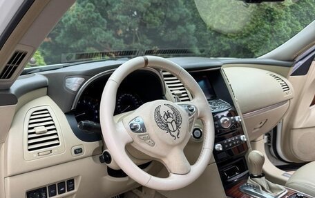 Infiniti FX II, 2011 год, 1 700 000 рублей, 8 фотография