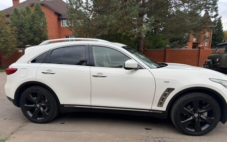 Infiniti FX II, 2011 год, 1 700 000 рублей, 7 фотография