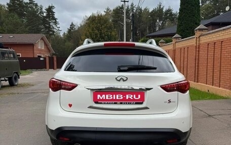 Infiniti FX II, 2011 год, 1 700 000 рублей, 4 фотография