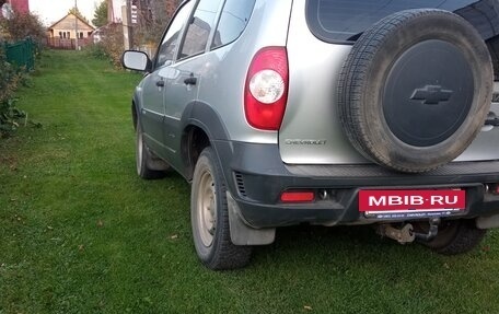 Chevrolet Niva I рестайлинг, 2011 год, 510 000 рублей, 4 фотография