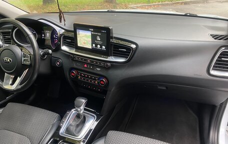 KIA cee'd III, 2019 год, 1 600 000 рублей, 10 фотография