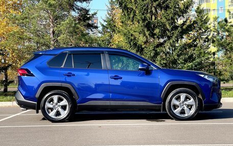 Toyota RAV4, 2021 год, 3 496 000 рублей, 15 фотография