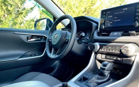 Toyota RAV4, 2021 год, 3 496 000 рублей, 26 фотография