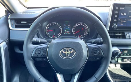 Toyota RAV4, 2021 год, 3 496 000 рублей, 24 фотография