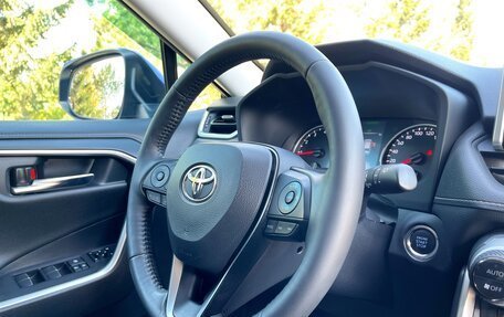 Toyota RAV4, 2021 год, 3 496 000 рублей, 27 фотография