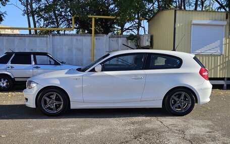 BMW 1 серия, 2010 год, 899 000 рублей, 7 фотография