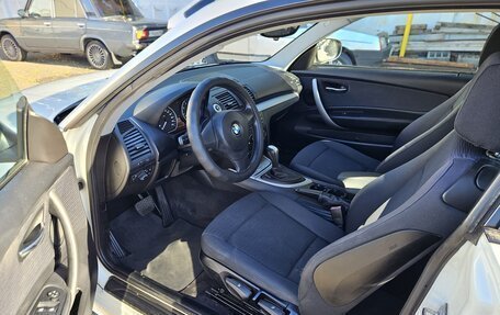 BMW 1 серия, 2010 год, 899 000 рублей, 18 фотография
