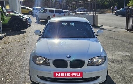 BMW 1 серия, 2010 год, 899 000 рублей, 4 фотография