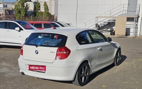 BMW 1 серия, 2010 год, 899 000 рублей, 12 фотография