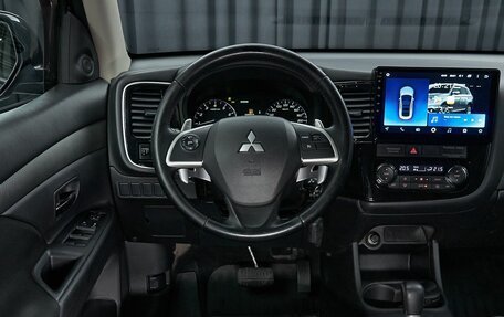 Mitsubishi Outlander III рестайлинг 3, 2013 год, 1 549 000 рублей, 8 фотография