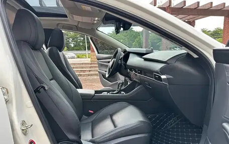 Mazda 3, 2025 год, 2 500 000 рублей, 16 фотография