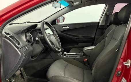 Hyundai Sonata VI, 2011 год, 905 000 рублей, 10 фотография
