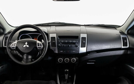 Mitsubishi Outlander III рестайлинг 3, 2007 год, 899 000 рублей, 10 фотография