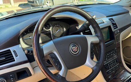 Cadillac Escalade III, 2007 год, 1 430 000 рублей, 11 фотография