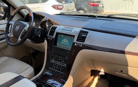 Cadillac Escalade III, 2007 год, 1 430 000 рублей, 12 фотография