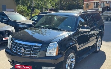 Cadillac Escalade III, 2007 год, 1 430 000 рублей, 2 фотография