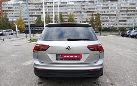 Volkswagen Tiguan II, 2020 год, 2 840 000 рублей, 10 фотография