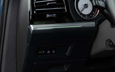 Volkswagen Touareg III, 2019 год, 4 847 650 рублей, 18 фотография