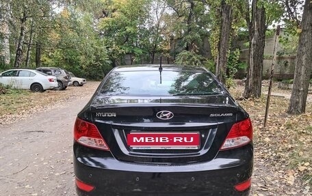 Hyundai Solaris II рестайлинг, 2011 год, 610 000 рублей, 2 фотография