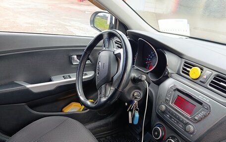 KIA Rio III рестайлинг, 2015 год, 900 000 рублей, 11 фотография