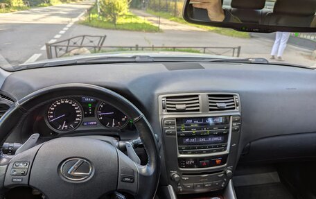 Lexus IS II рестайлинг 2, 2006 год, 1 300 000 рублей, 14 фотография
